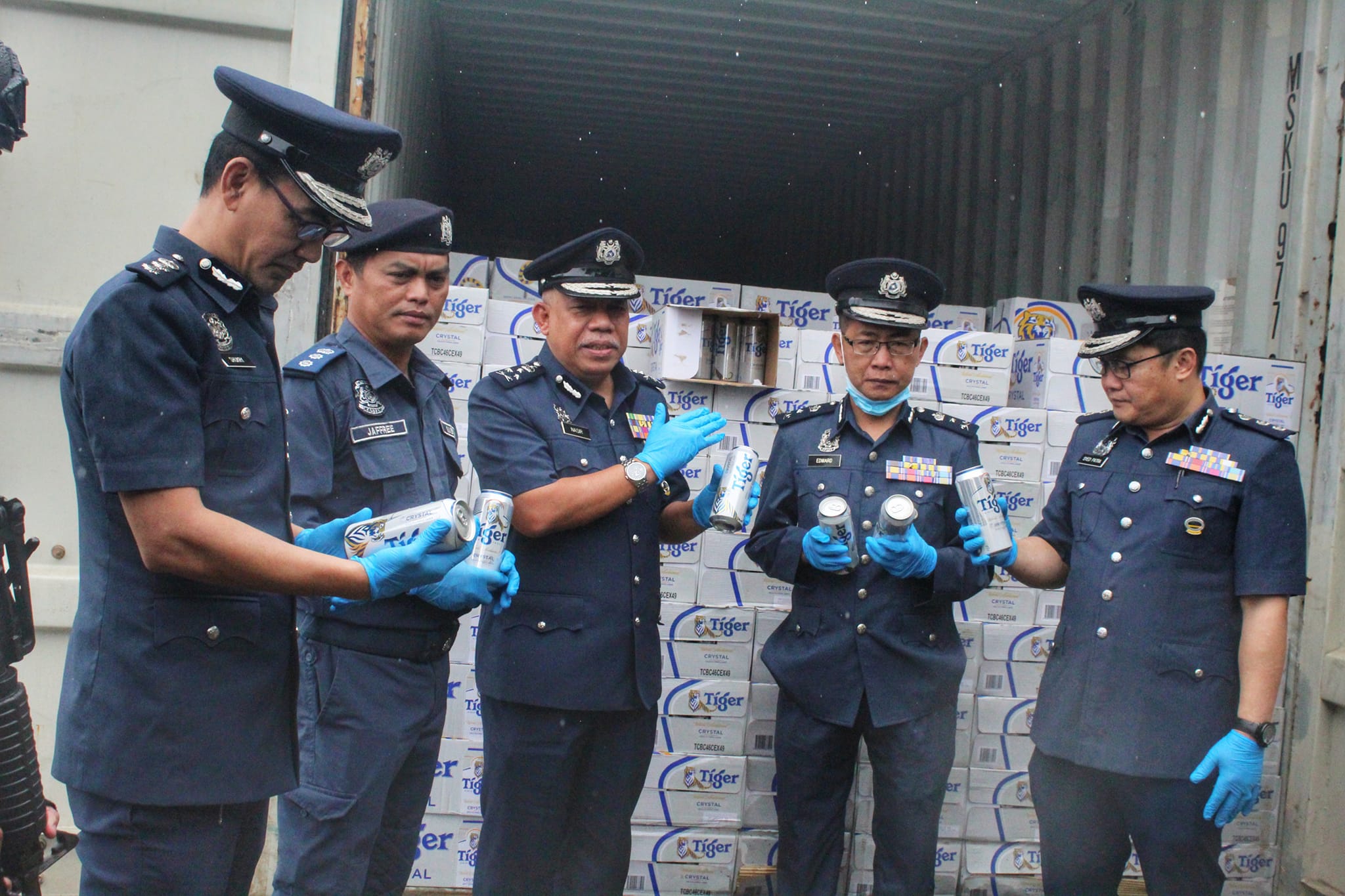 JKDM Zon Sabah Gagalkan Penyeludupan Rokok dan Minuman Keras