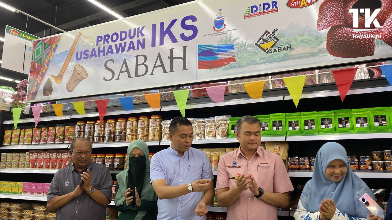 Pasaraya Sthamin Beri Ruang Pamer Produk IKS