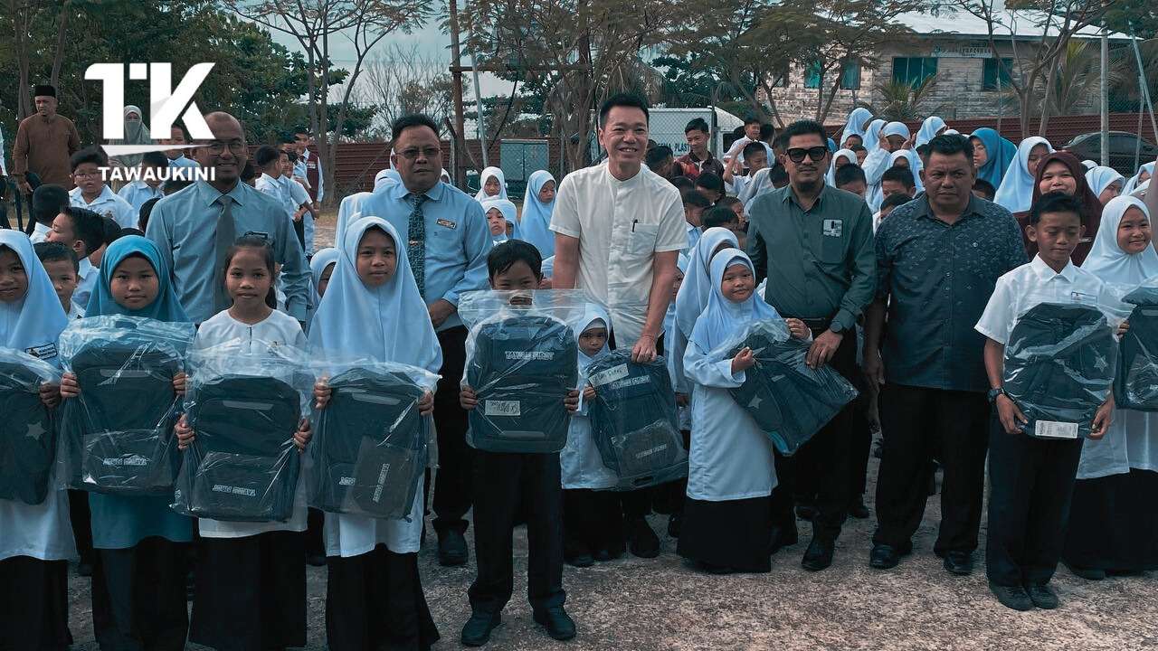 3000 Beg Sekolah Diagih, Bantu Pelajar Kurang Berkemampuan