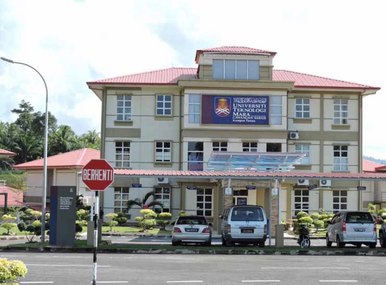 uitm